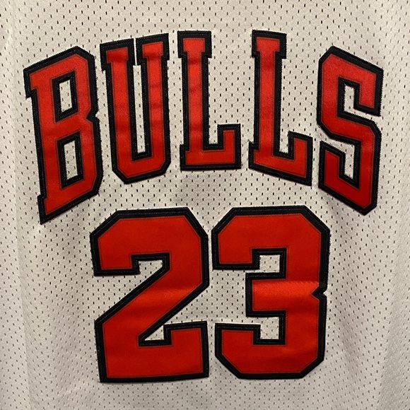 Mitchell & Ness Bulls Jersey in White and Red - Picture 3 of 9